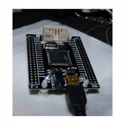 C8051F120 DEVELOPMENT BOARD...